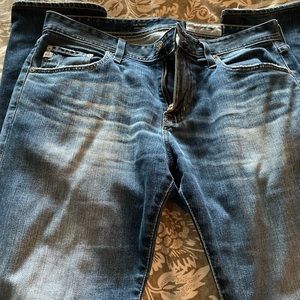 AG “Tellis” Distressed Jeans 32x32